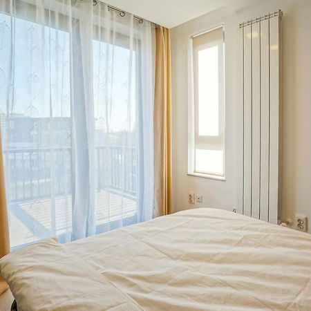 بوخارست Bright Apartments Moments Away From Herastrau Park, Mall And Metro المظهر الخارجي الصورة