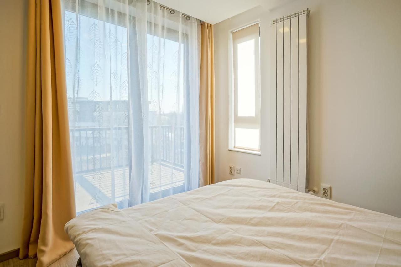 بوخارست Bright Apartments Moments Away From Herastrau Park, Mall And Metro المظهر الخارجي الصورة