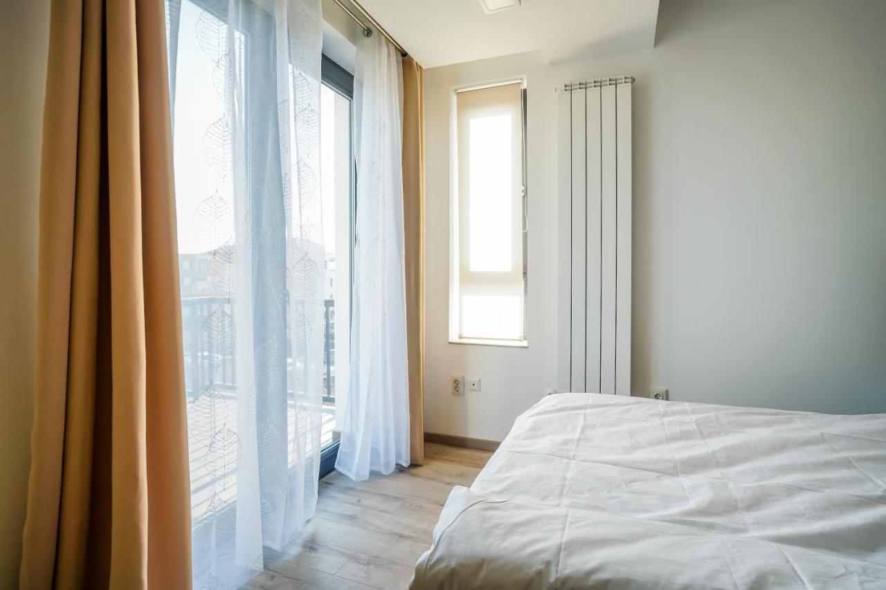 بوخارست Bright Apartments Moments Away From Herastrau Park, Mall And Metro المظهر الخارجي الصورة