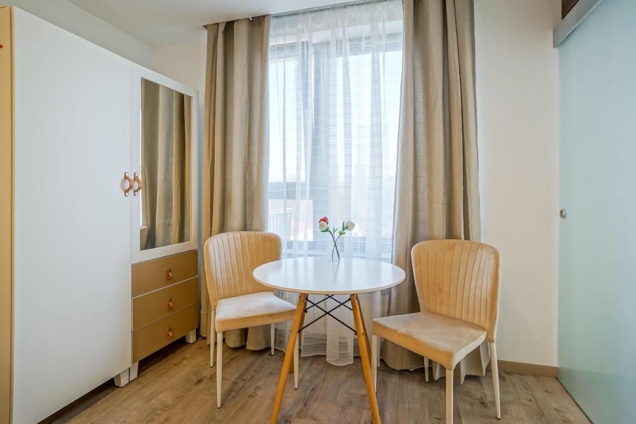 بوخارست Bright Apartments Moments Away From Herastrau Park, Mall And Metro المظهر الخارجي الصورة