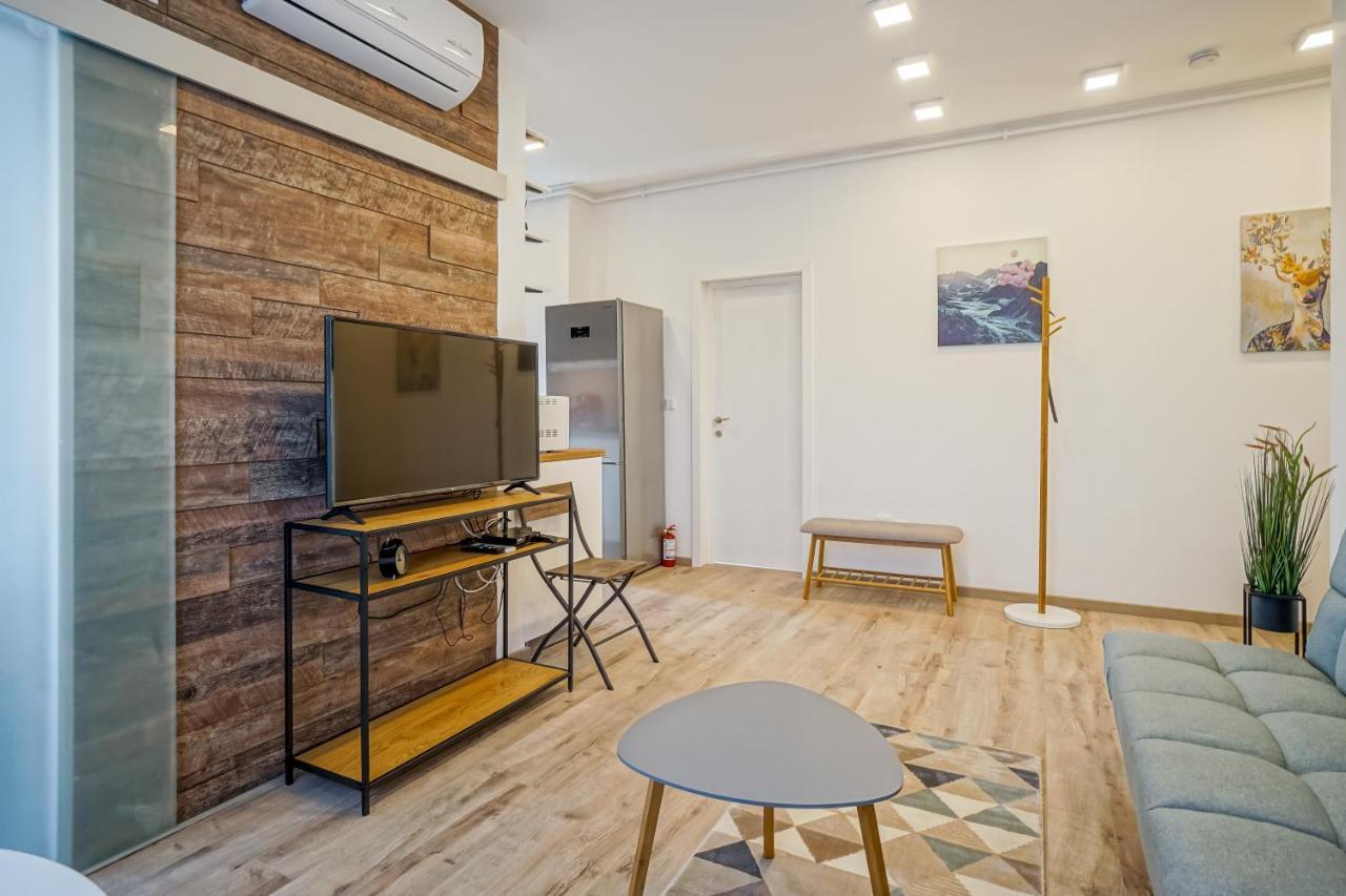 بوخارست Bright Apartments Moments Away From Herastrau Park, Mall And Metro المظهر الخارجي الصورة
