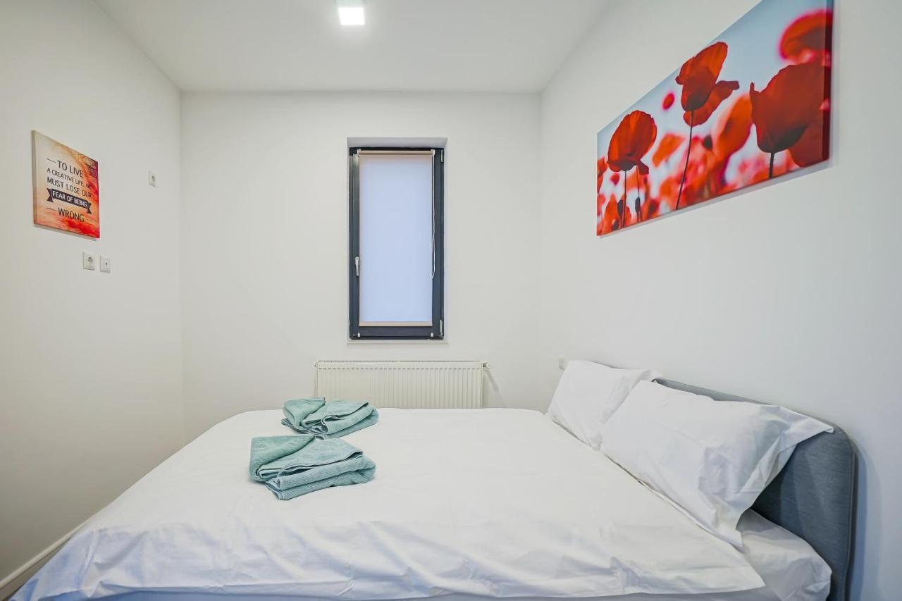 بوخارست Bright Apartments Moments Away From Herastrau Park, Mall And Metro المظهر الخارجي الصورة
